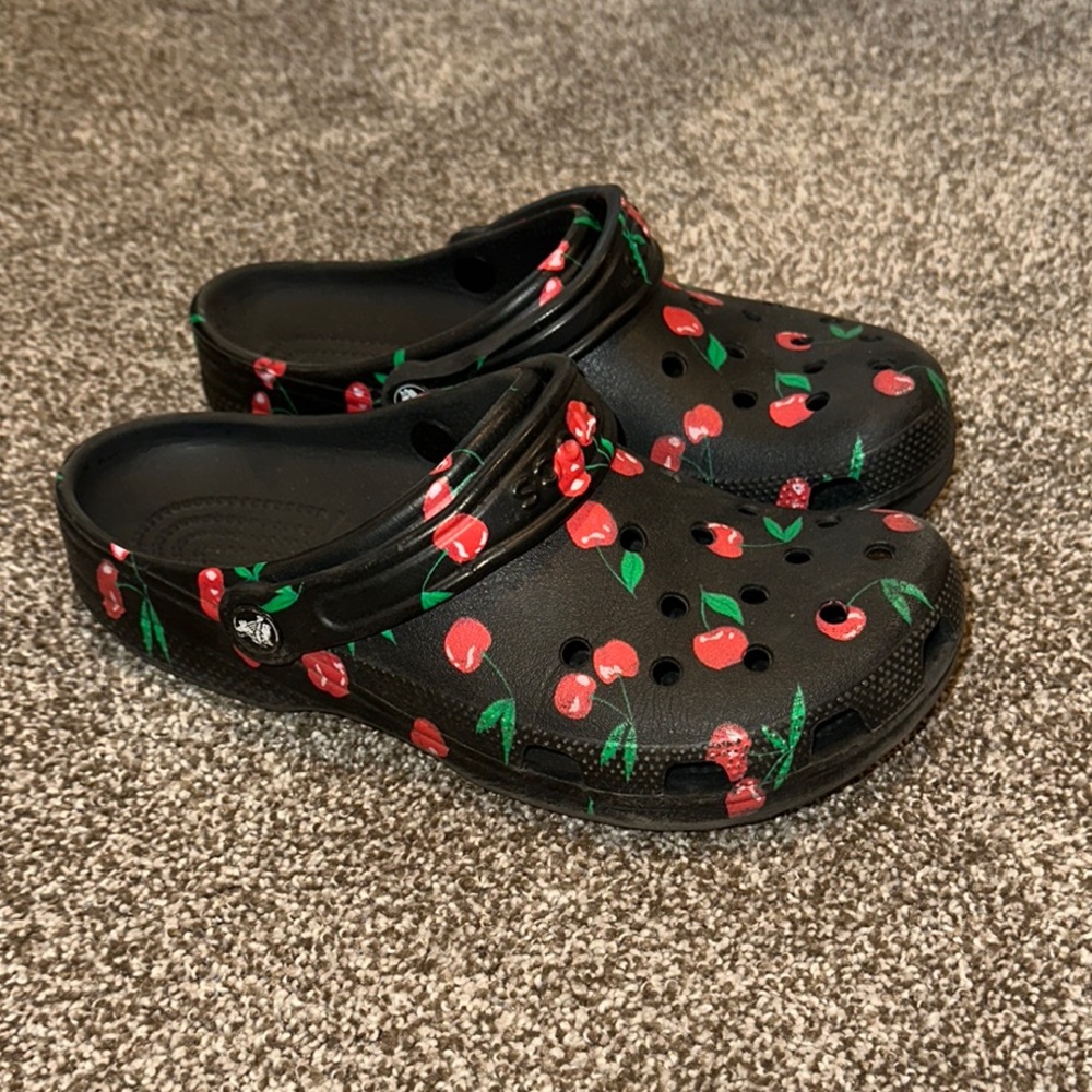 Cherry Print Crocs